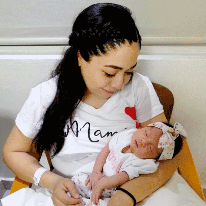 con-diagnostico-de-miomas-uterinos-tuve-a-mi-bebe-mama-e-hija